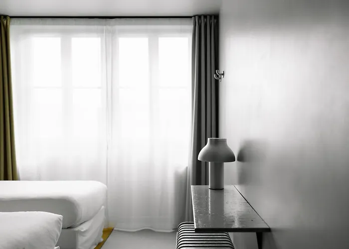 Hotel People *